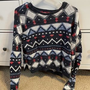 Hollister, light pattered sweater